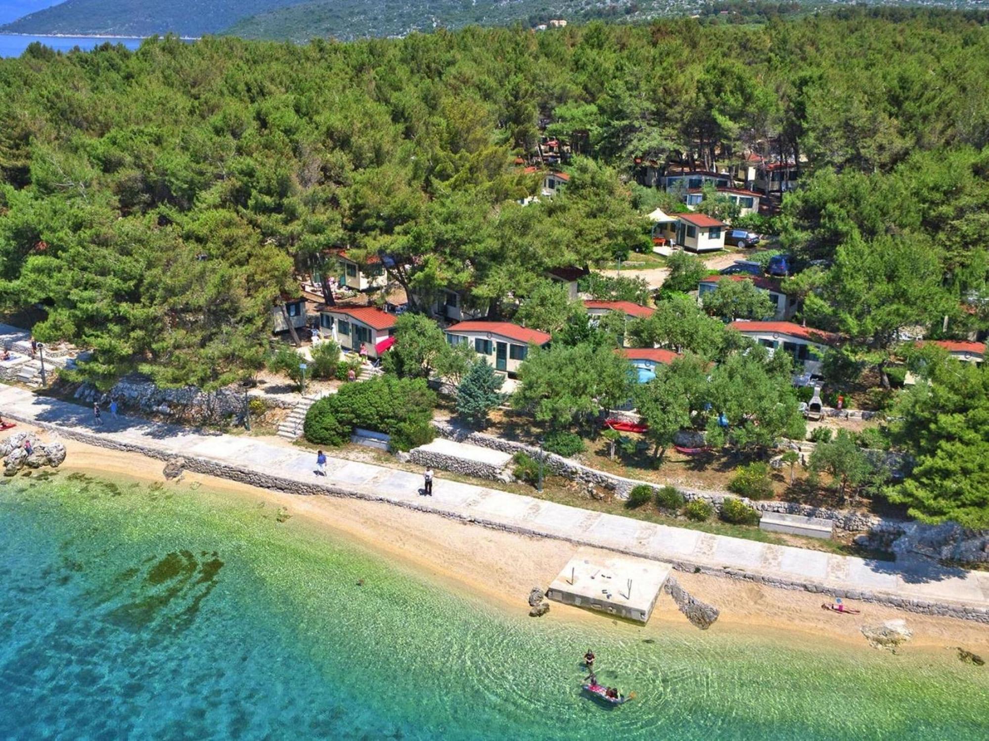 Mobile Homes In Camp Kovacine, Cres, With Long Pebble Beach المظهر الخارجي الصورة